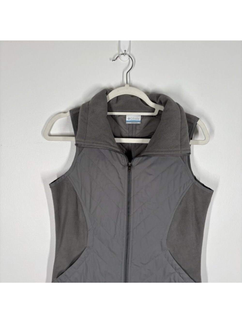 Columbia Women XS Gray Outdoor Pockets Full Zip Perfect Mix Quilted Vest - Picture 3 of 8